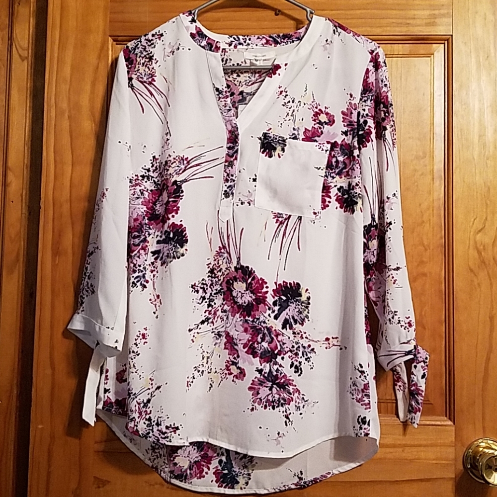 Long sleeve dressy top